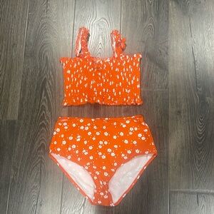 Beautiful NWOT high waisted bathing suit🔥
